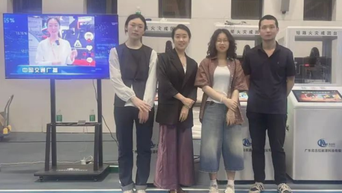 科技为翼 载梦翱翔：尼古拉科技助力广州实验中学首届科技节嘉年华